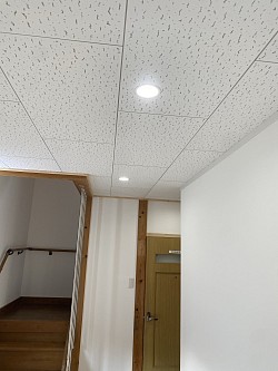 照明取り付け